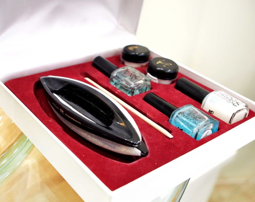 японський манікюр