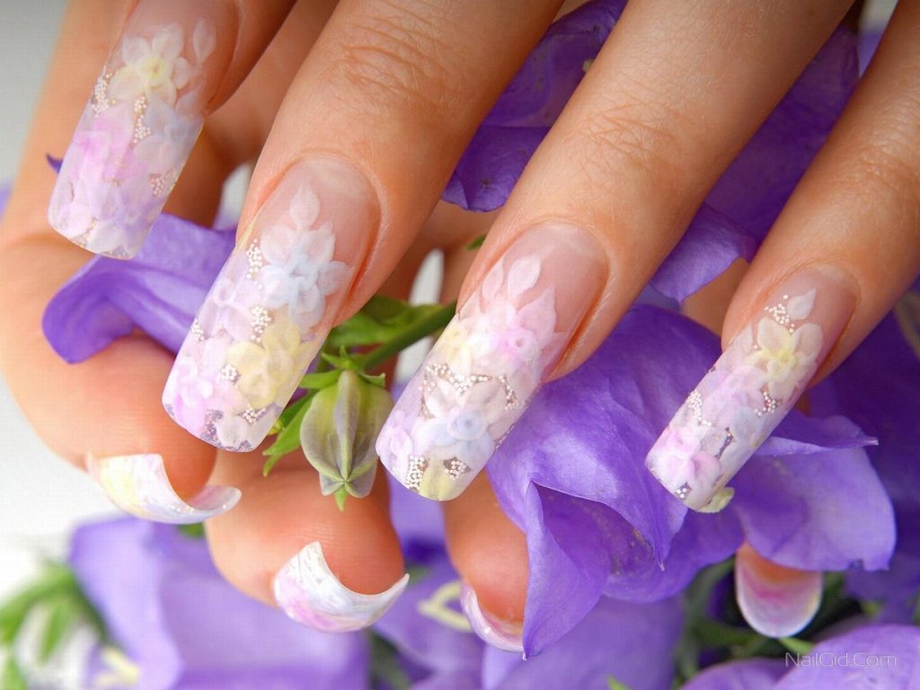 extensions d'ongles en acrylique