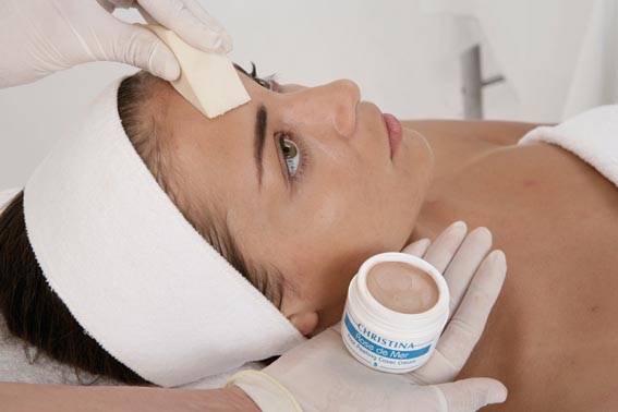 Кораловий пілінг у салоні «El Grial»