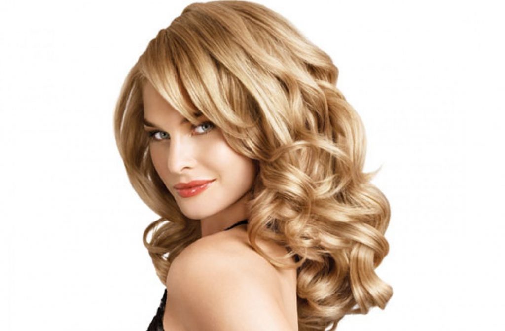 Evening styling at the GRAIL salon