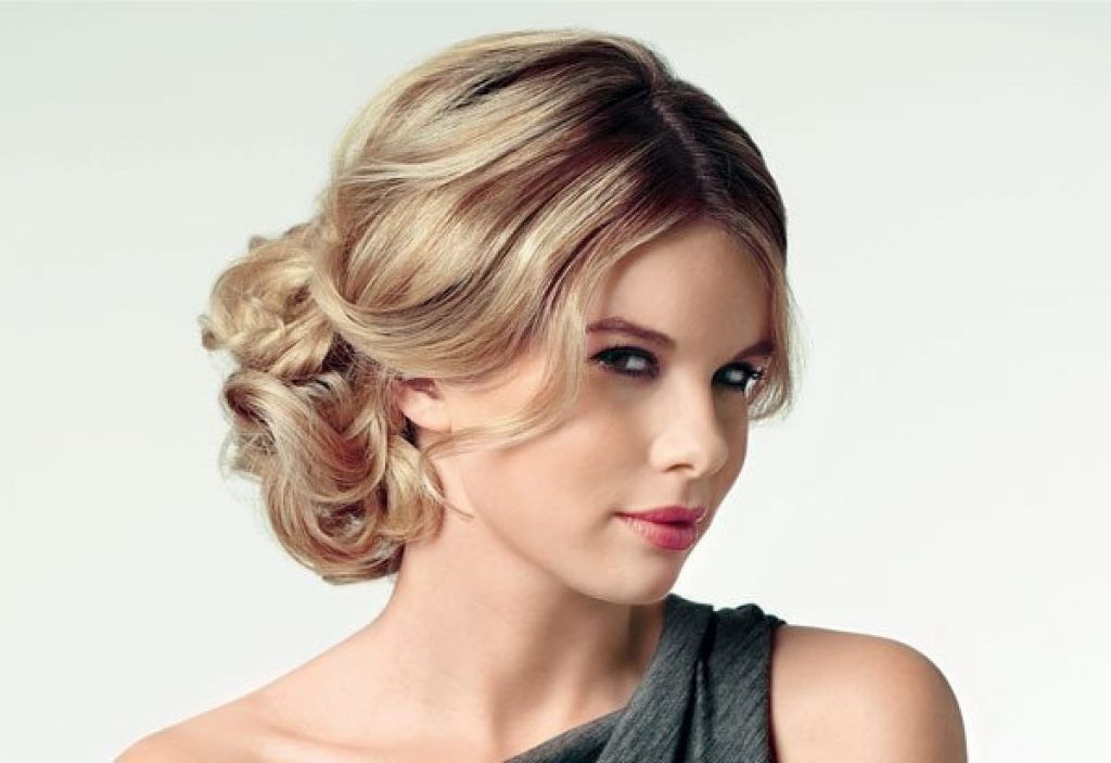 Evening styling at the GRAIL salon